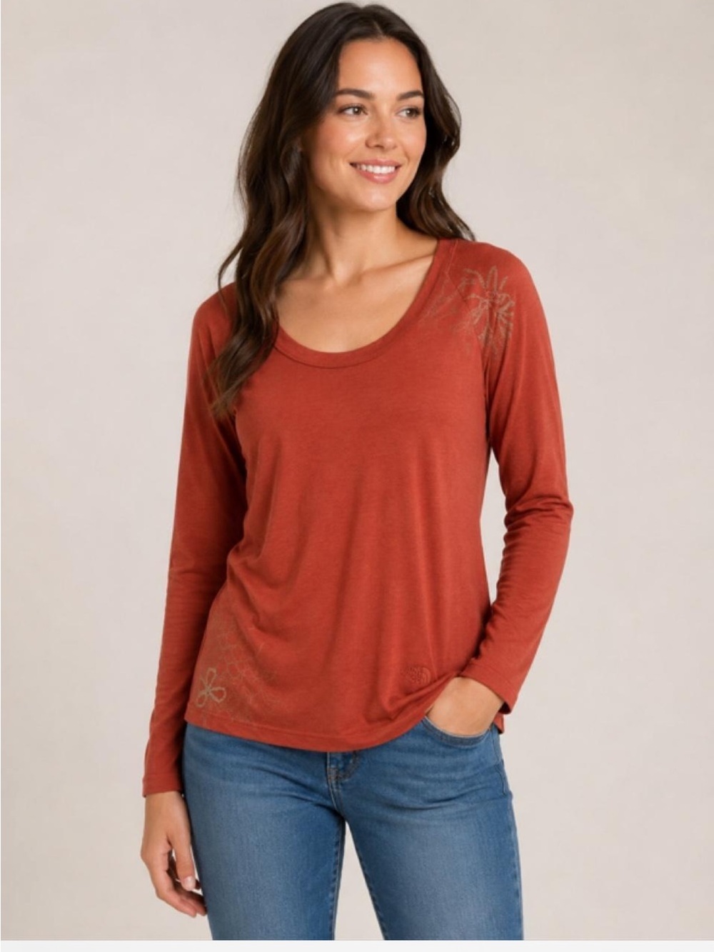 The North Face Women's Rust Long Sleeve Scoop Neck Tee